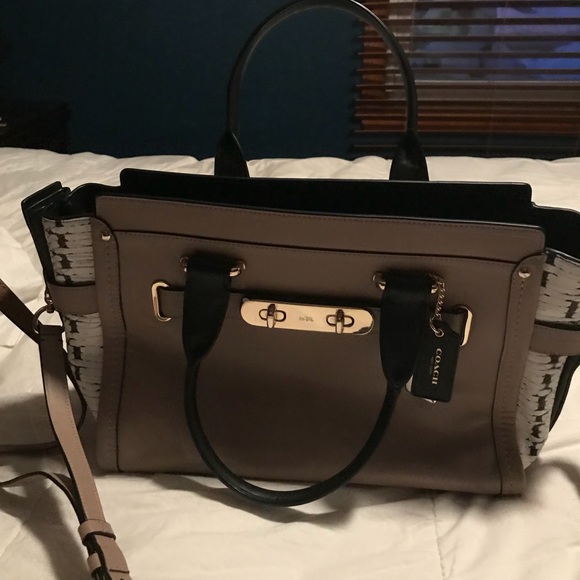 Purses - Picture 4 of 5